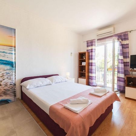 Apartment Livaja Kaštel Novi Zewnętrze zdjęcie