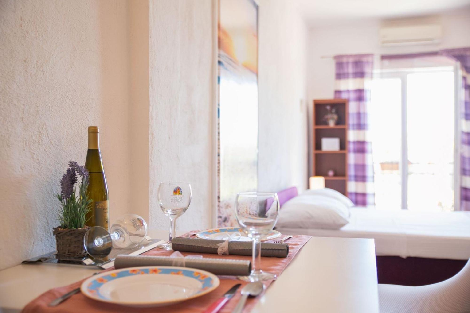 Apartment Livaja Kaštel Novi Pokój zdjęcie